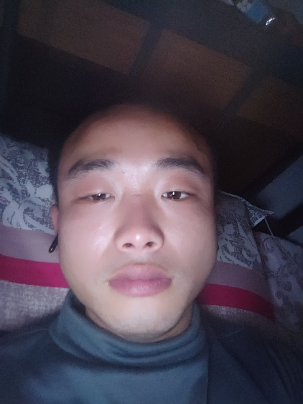 偏爱的第一张照片--渭南相亲服务中心