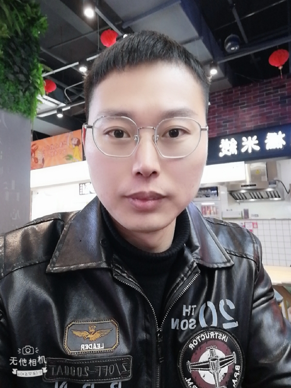 liuxiaocong的第一张照片--渭南相亲服务中心