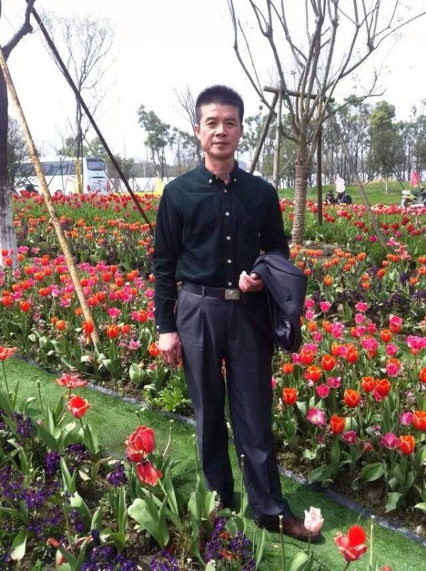 蓝天的第一张照片--渭南相亲服务中心