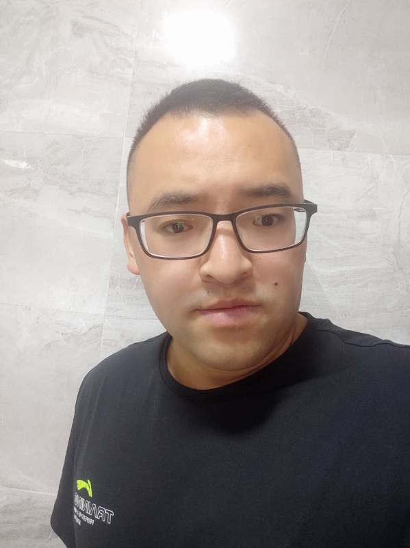 只愿得一人心的第三张照片--渭南相亲服务中心