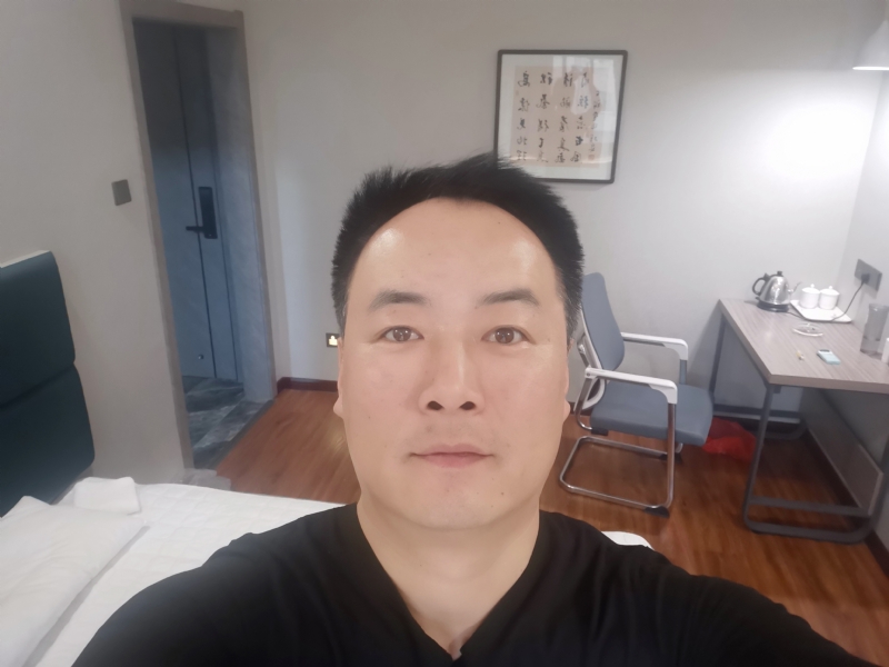 莫待花落空折枝的第一张照片--渭南相亲服务中心