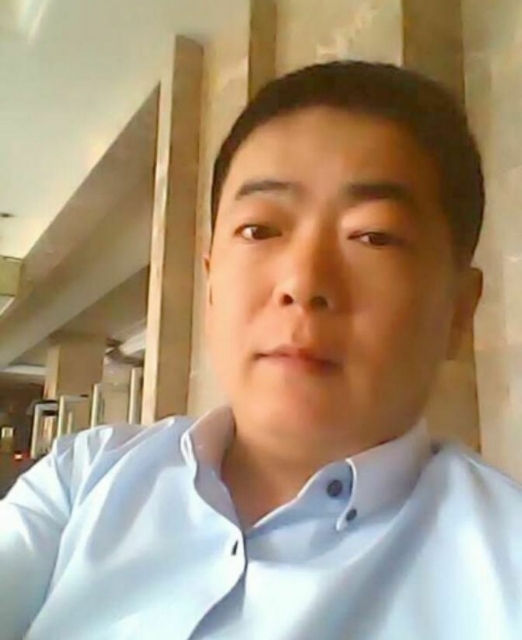 落叶随风的第一张照片--渭南相亲服务中心