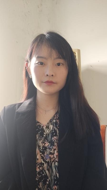 啾啾儿的第一张照片--渭南相亲服务中心