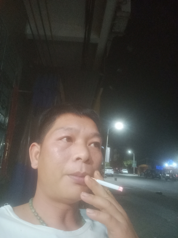 善解人意的第一张照片--渭南相亲服务中心