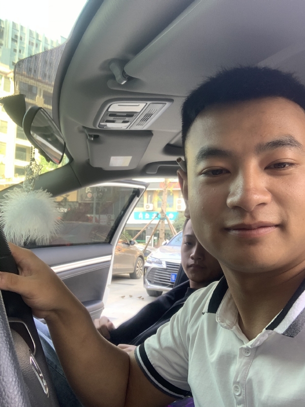 古有风琴的第三张照片--渭南相亲服务中心