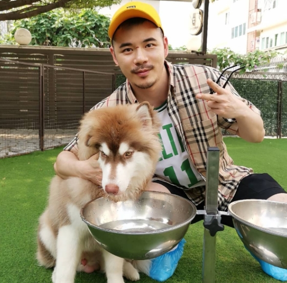 坚持的第一张照片--渭南相亲服务中心