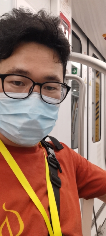 鲮的第三张照片--渭南相亲服务中心