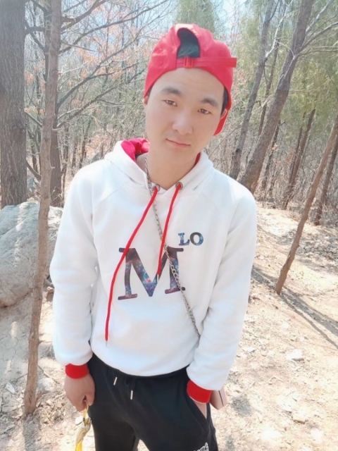 天赐人生的第一张照片--渭南相亲服务中心