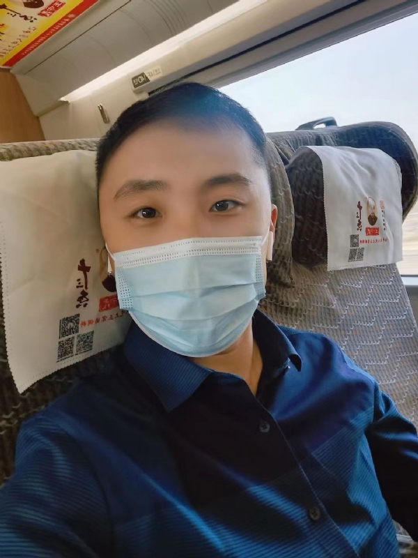 孤独的小屁猪的第二张照片--渭南相亲服务中心