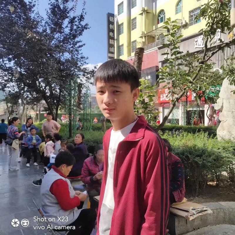 松哥的第一张照片--渭南相亲服务中心