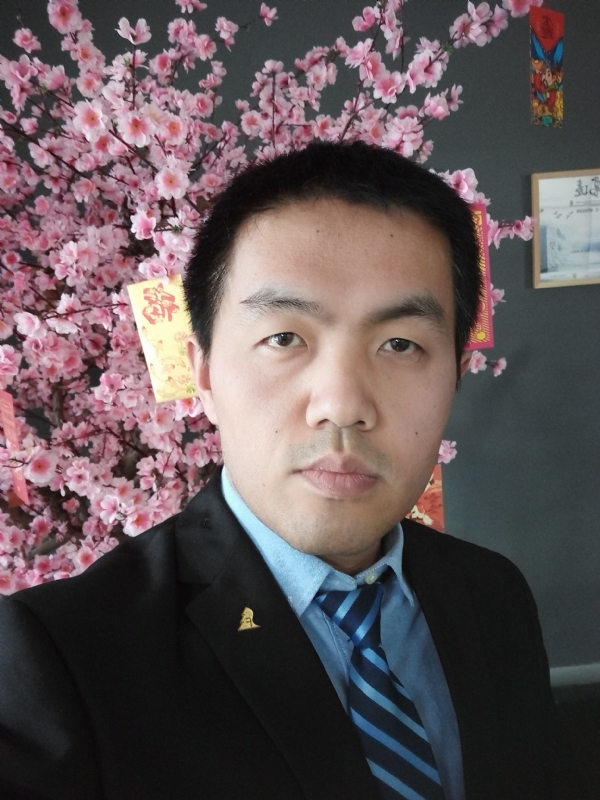 我就是个翻译的第二张照片--渭南相亲服务中心