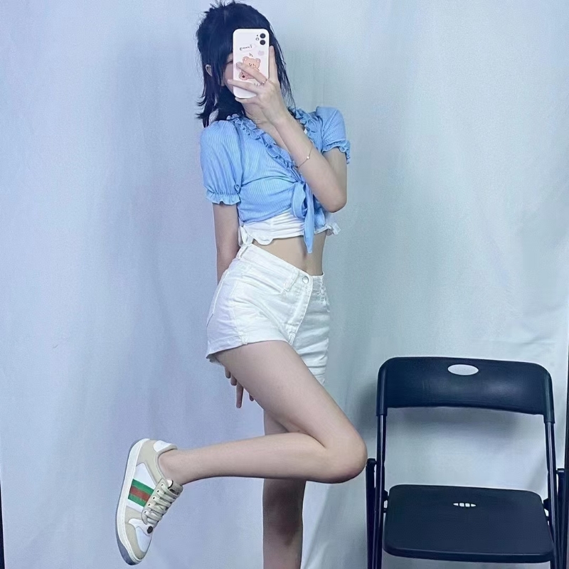宝宝的第一张照片--渭南相亲服务中心
