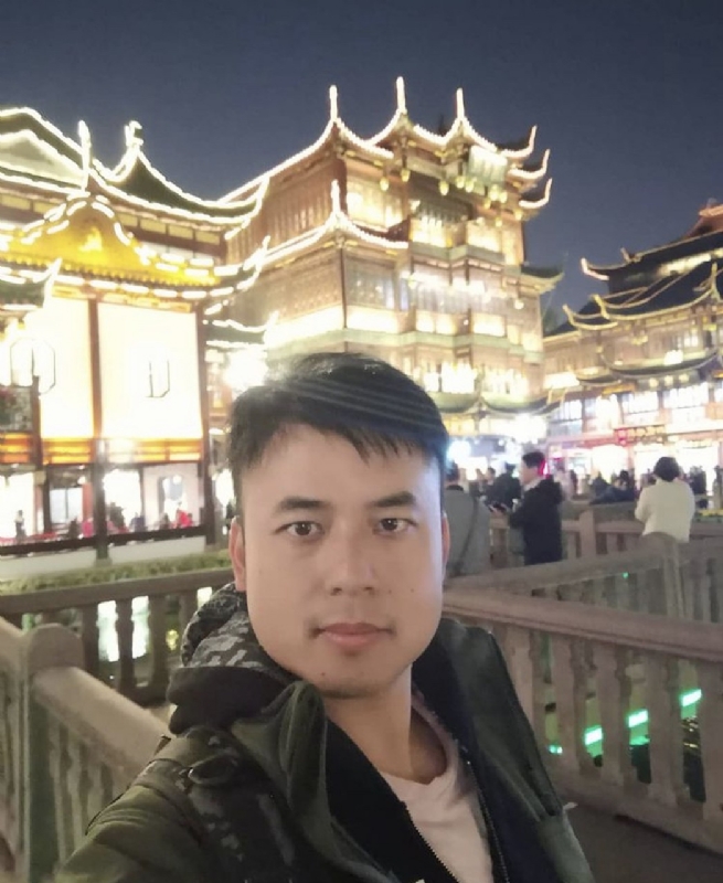 何先生he的第一张照片--渭南相亲服务中心