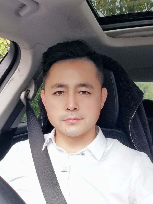 阿华大人的第一张照片--渭南相亲服务中心