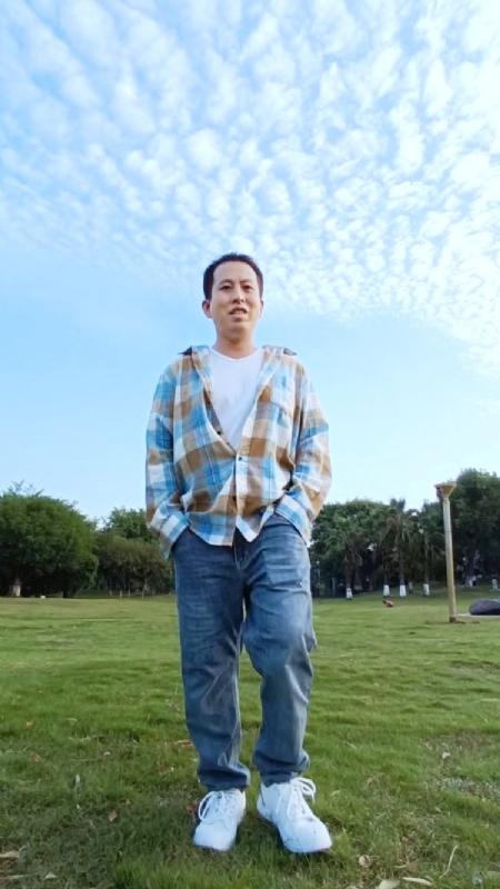 曹先生的第一张照片--渭南相亲服务中心