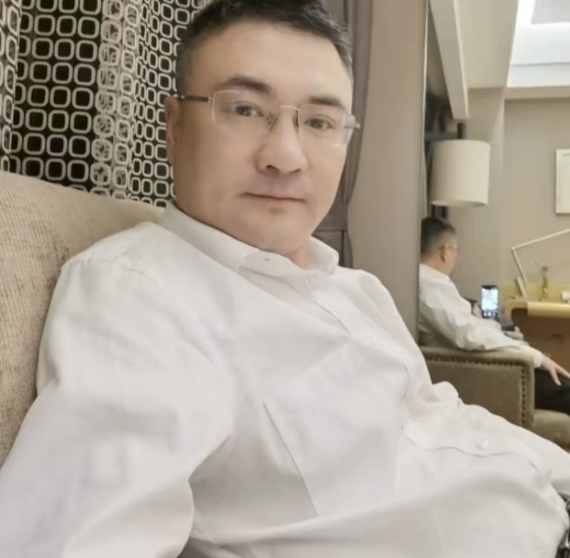 追逐的第二张照片--渭南相亲服务中心