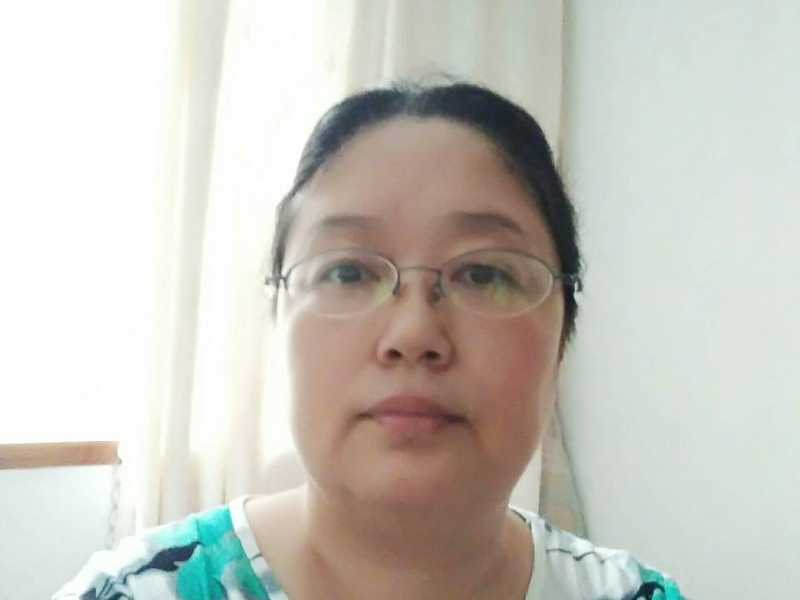 雨中漫步的第二张照片--渭南相亲服务中心