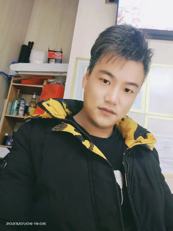 孤酒枕愁眼眠的第二张照片--渭南相亲服务中心