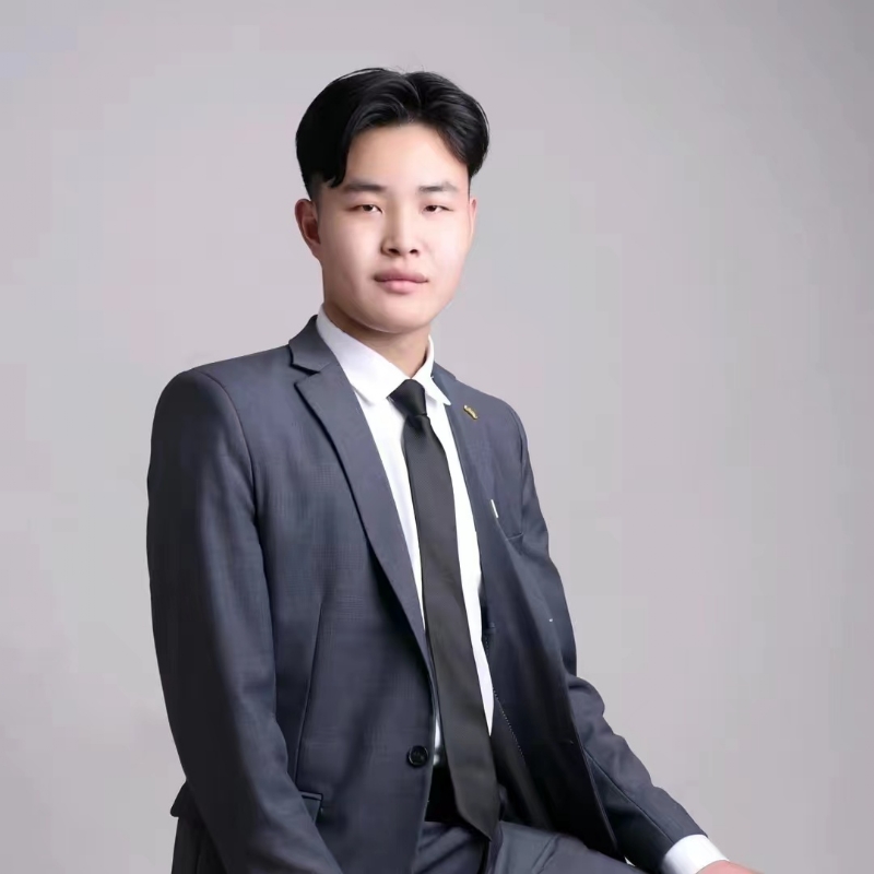 孤独的狼的第一张照片--渭南相亲服务中心