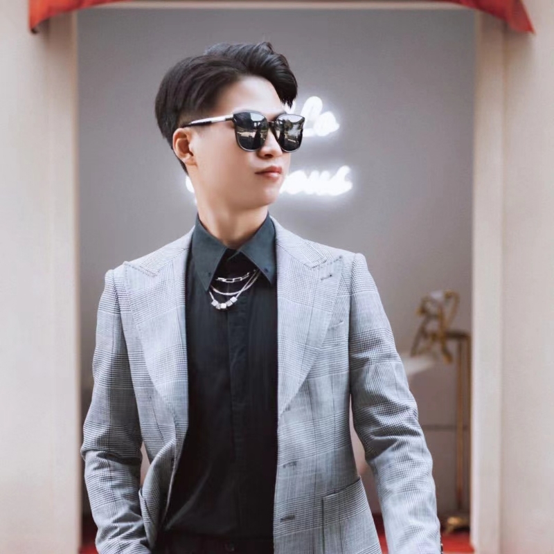 苟逸飞48的第二张照片--渭南相亲服务中心