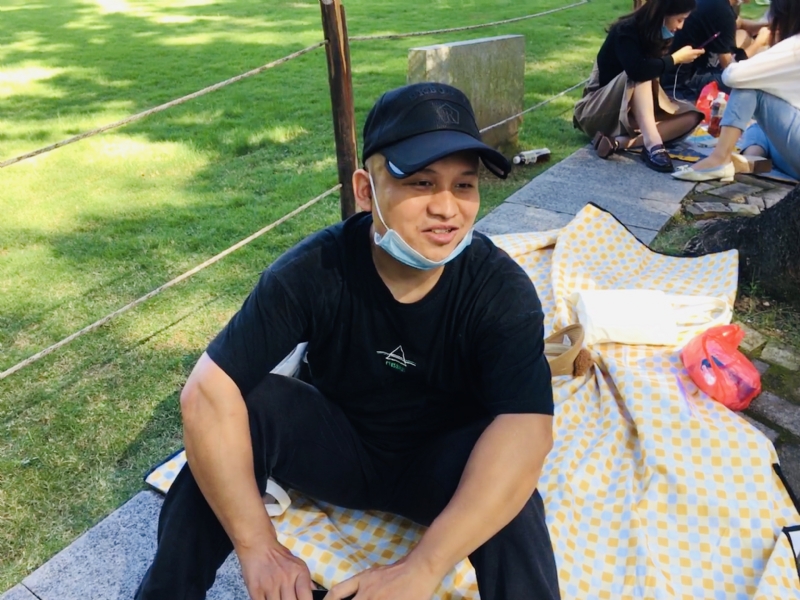 好大一颗石头的第一张照片--渭南相亲服务中心