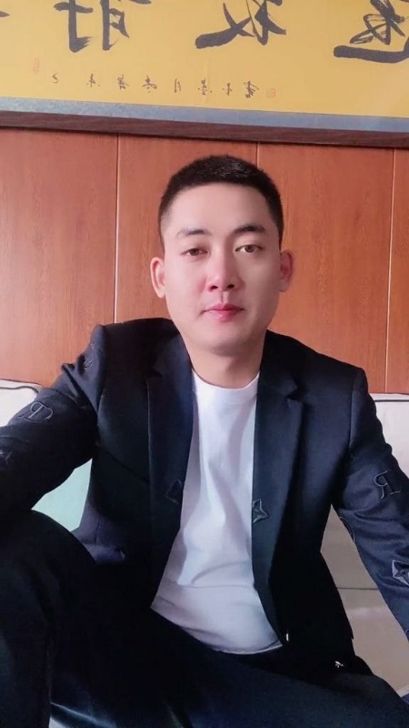 李泽胜的第一张照片--渭南相亲服务中心