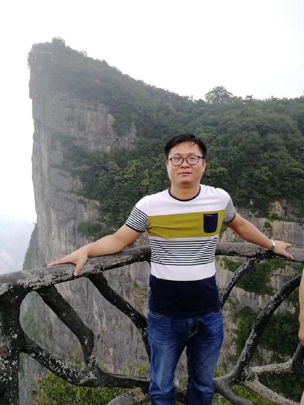 江汉的第一张照片--渭南相亲服务中心