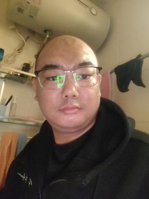 小胖子的第一张照片--渭南相亲服务中心