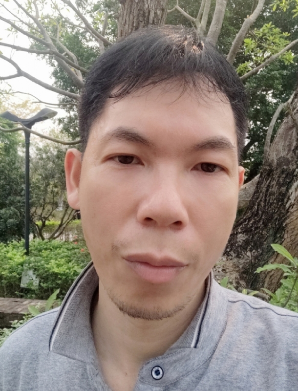 漂浮的云的第一张照片--渭南相亲服务中心