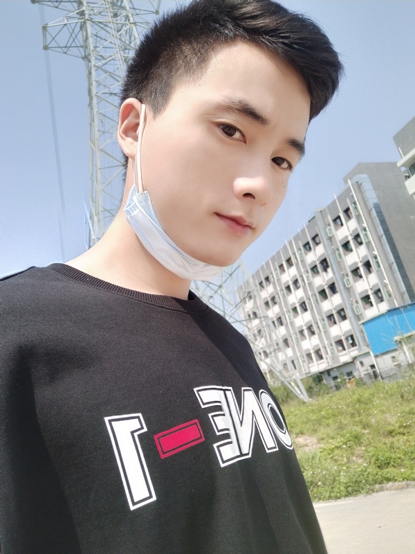 何凡的第一张照片--渭南相亲服务中心