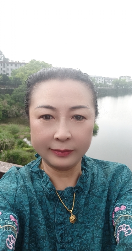 雨中情的第二张照片--渭南相亲服务中心