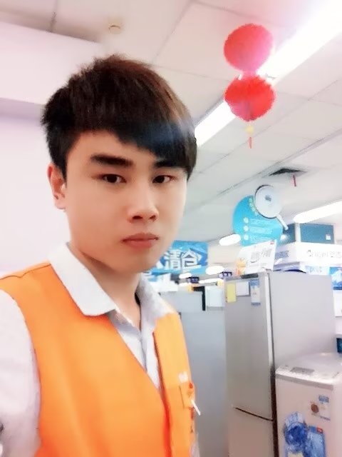 罗自强的第一张照片--渭南相亲服务中心