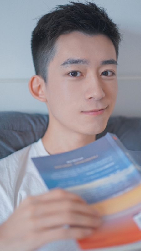 顾飞的第一张照片--渭南相亲服务中心