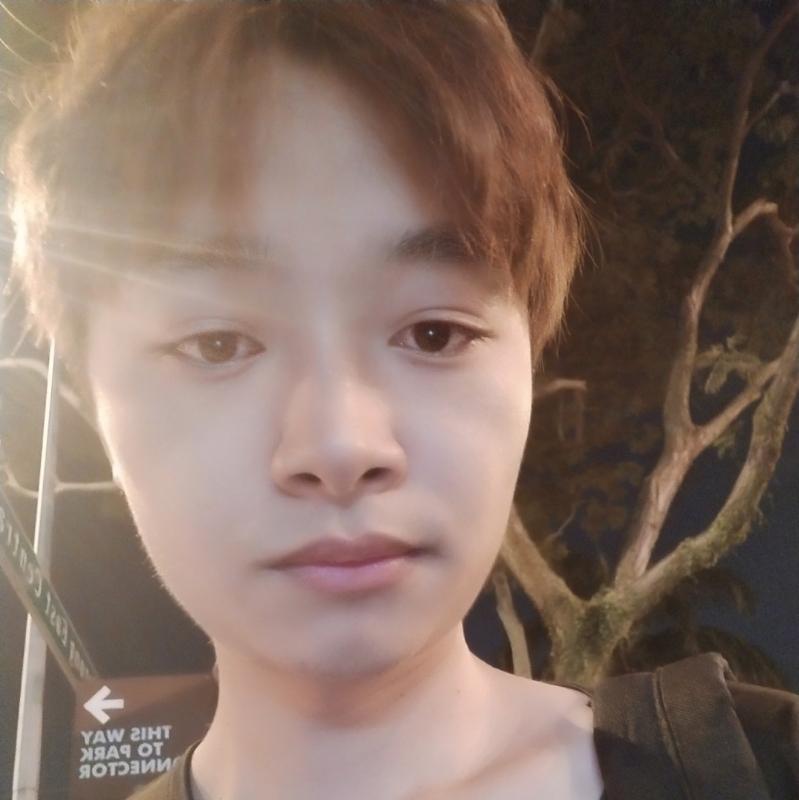 磊磊的第一张照片--渭南相亲服务中心