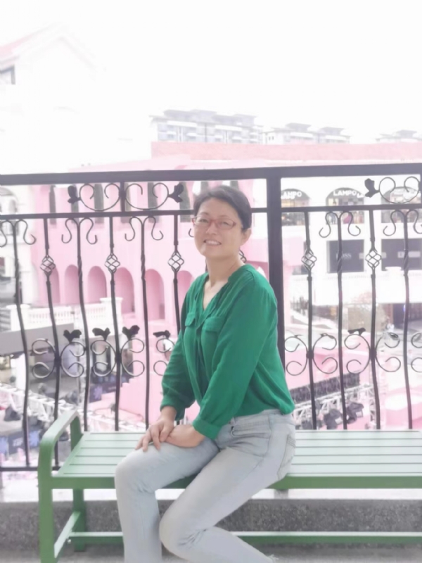 丽华的第六张照片--渭南相亲服务中心