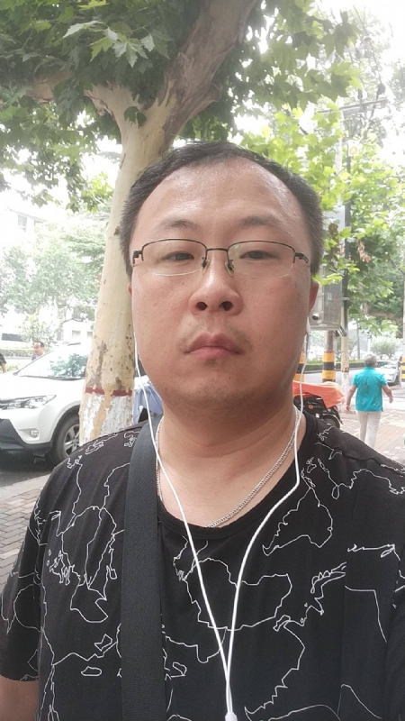 飘逸的星辰的第一张照片--渭南相亲服务中心