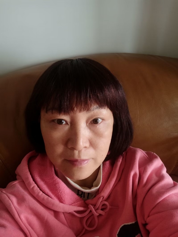 红玫瑰的第一张照片--渭南相亲服务中心
