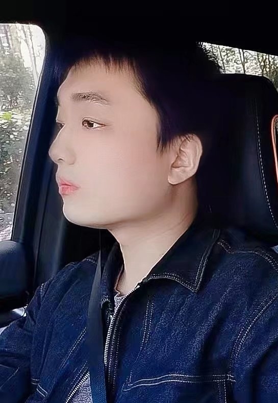 凉锦年的第一张照片--渭南相亲服务中心