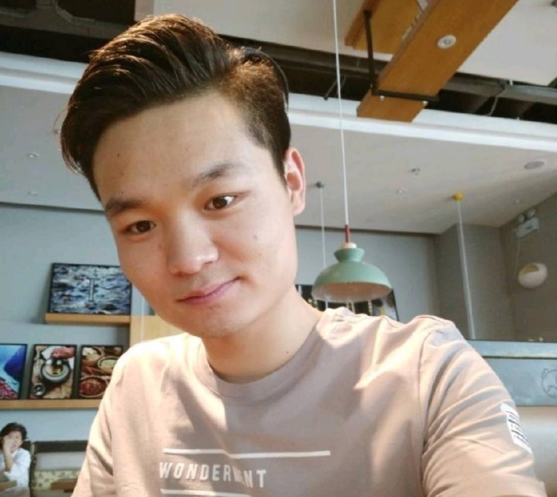裴海洋的第一张照片--渭南相亲服务中心