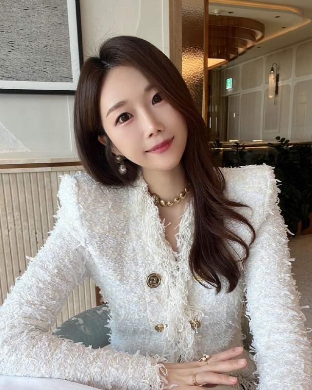 惠然的第一张照片--渭南相亲服务中心