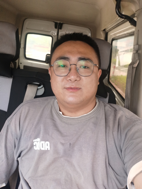 奇卡的第二张照片--渭南相亲服务中心
