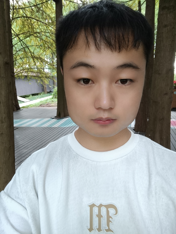 故人似的第一张照片--渭南相亲服务中心