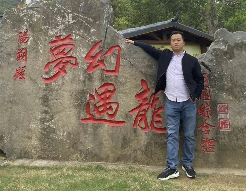 快乐每一天的第一张照片--渭南相亲服务中心