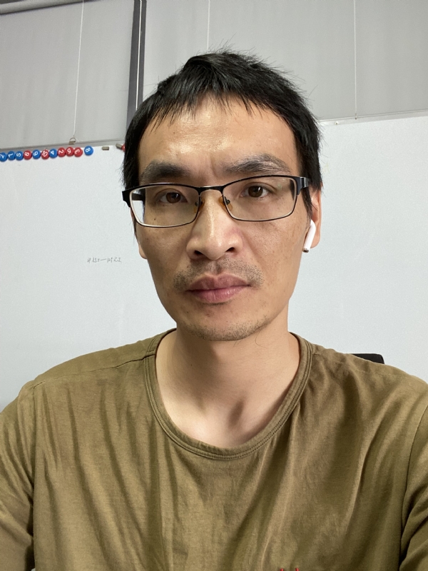 孤独的根号三的第一张照片--渭南相亲服务中心