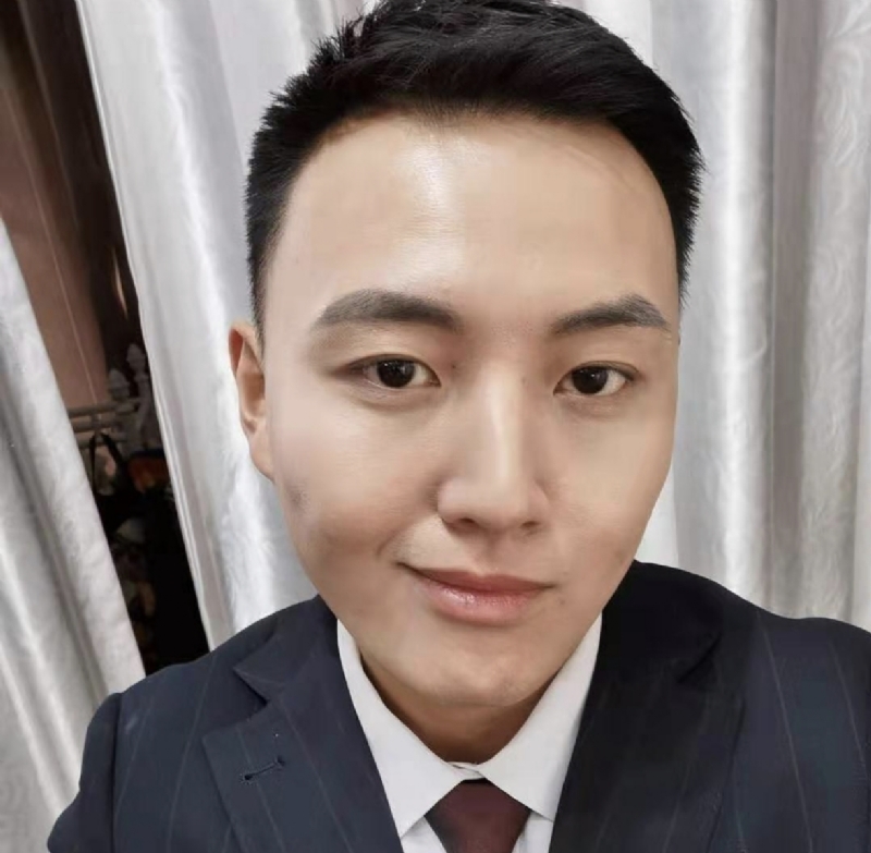 英俊潇洒的第二张照片--渭南相亲服务中心