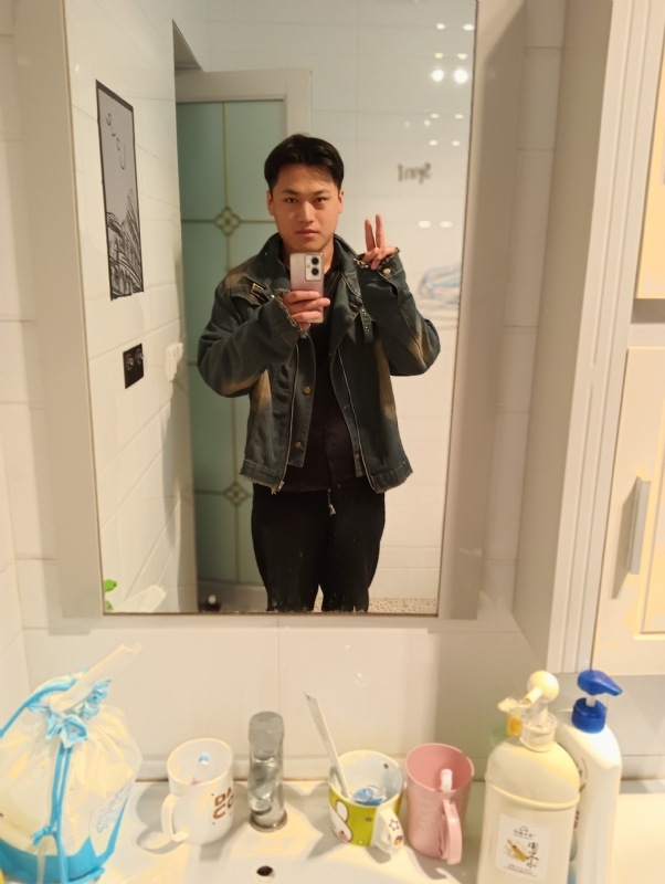 自律的MAN的第一张照片--渭南相亲服务中心