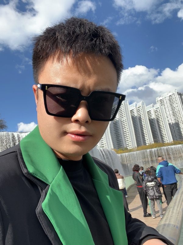 子阳的第一张照片--渭南相亲服务中心