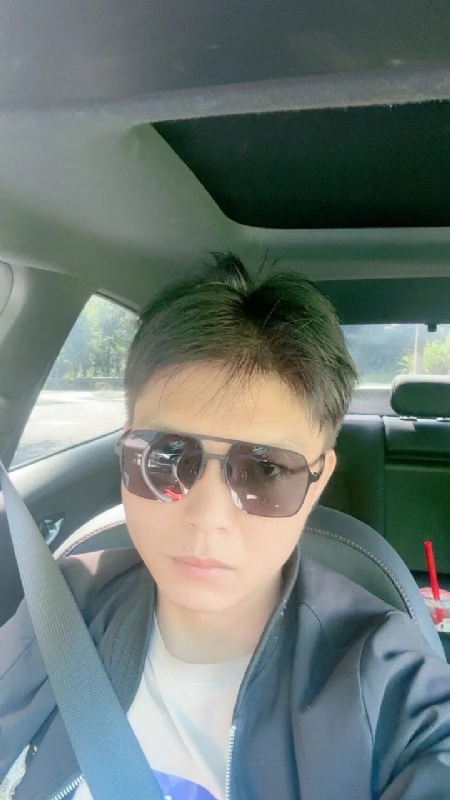 怀念的第一张照片--渭南相亲服务中心