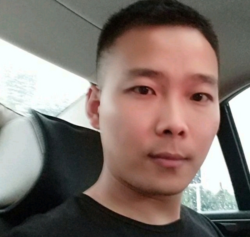 李先生的第二张照片--渭南相亲服务中心