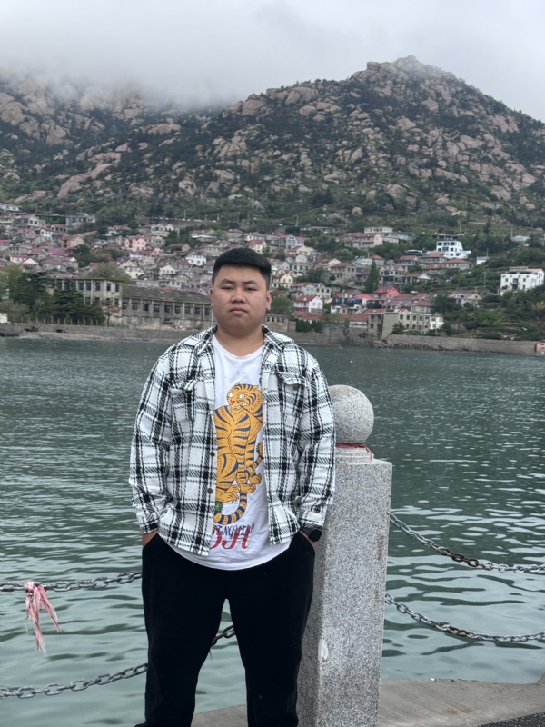 谨慎的第一张照片--渭南相亲服务中心